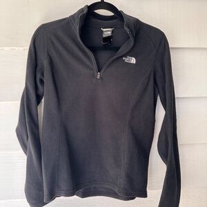 The North Face Quarterzip Fleece
